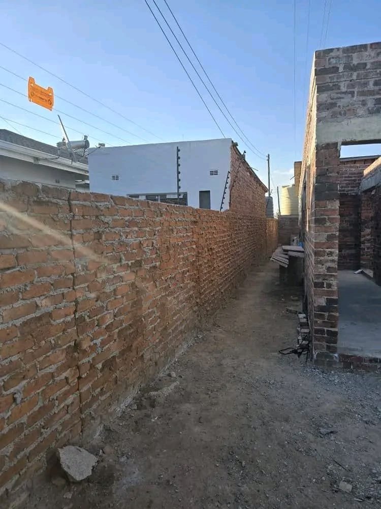ERASMUS PARK HOUSE FOR SALE